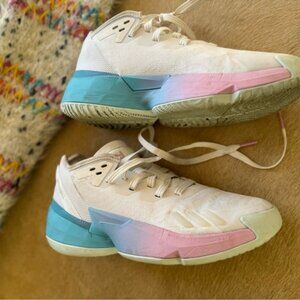 Adidas D.O.N Mitchell kicks/sneakers/sneaks/tenners/runners